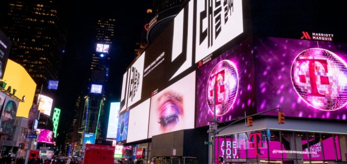 Unpacked-2019-OOH_main_1-Times-Square-NYC.jpg