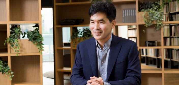 AI-Center-Interview_Sebastian-Seung_main_1.jpg