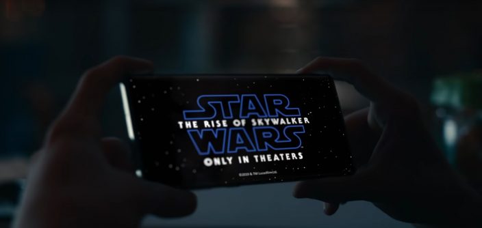 Samsung-Joins-Forces-with-Star-Wars™-for-Holiday-Collaboration_Film-2.jpg