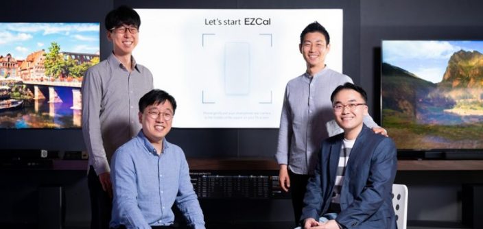 EZCal_Interview_main1-768x511.jpg
