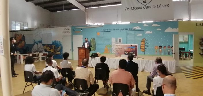 Durante-el-evento-participó-representantes-del-Ministerio-de-Educación.jpg