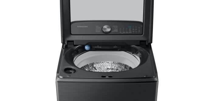 WA24A8370GV-AX_012_Dynamic1_Black.jpg