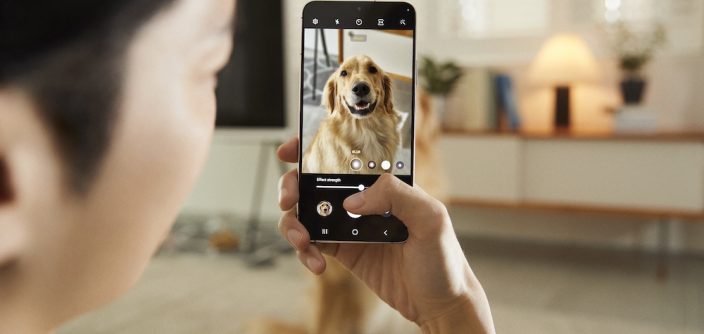 1-12-Galaxy-S22-Plus_Pet-portrait_HI-copy.jpg