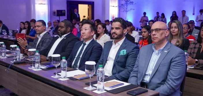 EVENTO-SMART-SOLUTIONS-RD-ASISTENTES-e1692024202822.jpeg