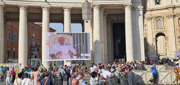 Samsung-for-Vatican-City_main2-e1695827234896.jpg
