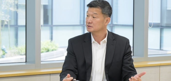 Dr.-Hon-Pak-SAMSUNG-1-e1714003429690.png