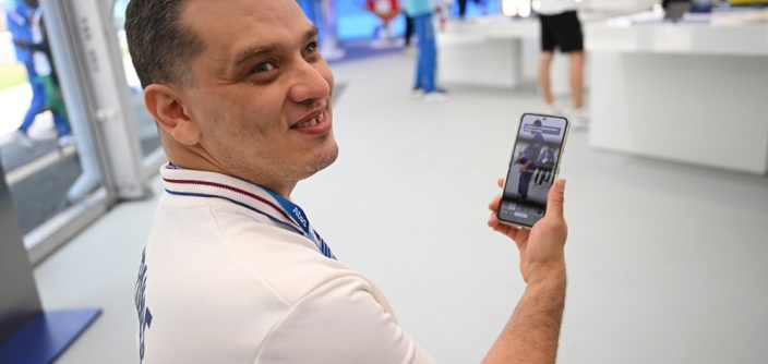 5-Samsung-Mobile-Paris-2024-Paralympics-Olympic-Rendezvous-Village-Plaza-Galaxy-AI-Accessibility_main5-e1725926238282.jpg