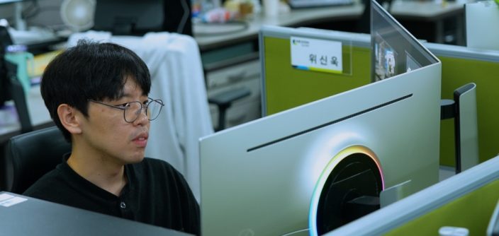 Samsung-TVs-and-Displays-Odyssey-OLED-G8-The-First-Descendant-Developers-Interview_main10-e1729091800744.jpg