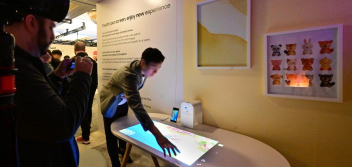 15-Samsung-Visual-Display-CES-2025-First-Look-2025-Private-Show_main10-1-e1736459519803.jpg