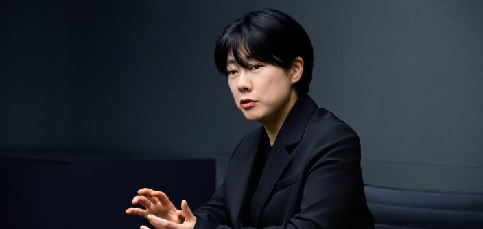 Samsung-Mobile-Galaxy-S25-Edge-The-Design-Story-Behind-Galaxy-S25-Edge-Interview_main4.jpg