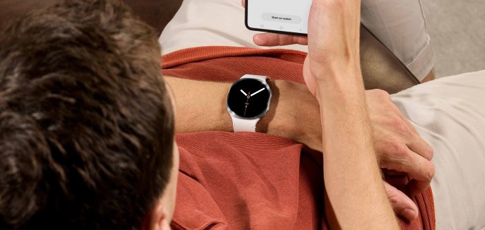 019-product-design-galaxy-watch8-silver-watching-phone-e1756929270554.jpg