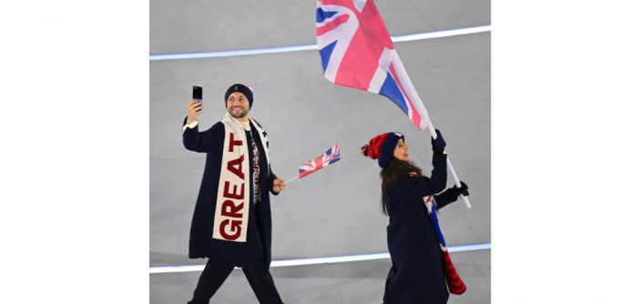 Samsung-Mobile-Galaxy-Z-Flip7-Olympic-Edition-and-S25-Ultra-Milano-Cortina-2026-Opening-Ceremony_main7-e1770718000799.jpg