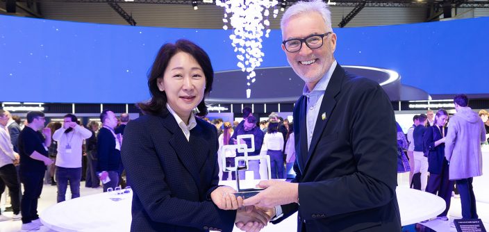 GLOMO-Awards-Best-in-Show-para-Samsung-Galaxy-S26-Ultra-e1772654124354.jpg