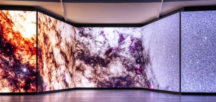 Samsung-TVs-and-Displays-IEA-series-LED-Signage-Zeiss-Grand-Planetarium_main2_F-e1775697093524.jpg