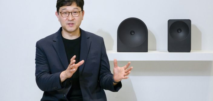 Samsung_TVs-and-Displays_Interview_Music-Studio-main3.jpg