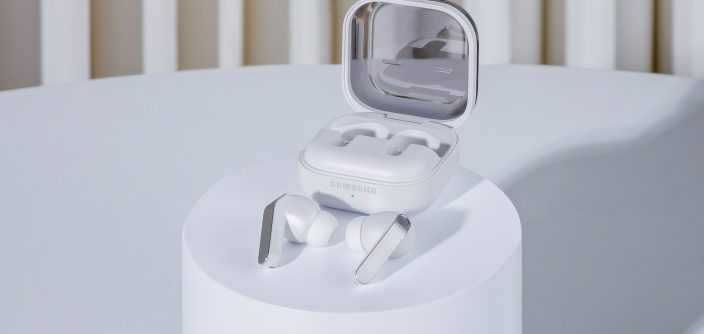 001-lifestyle-galaxy-buds4pro-white-e1781899732748.jpg