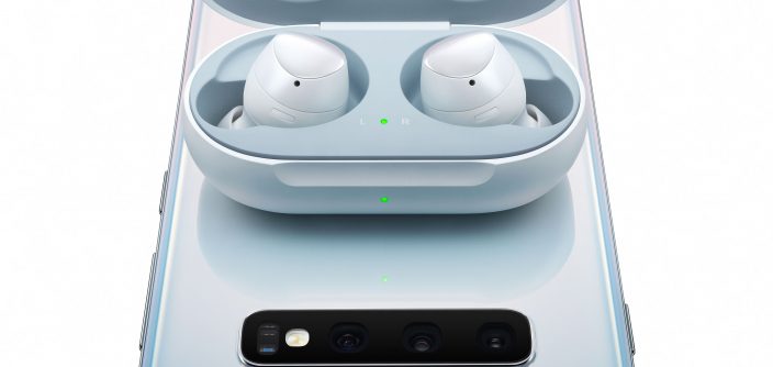 09-S10_white_buds_white_combo.jpg