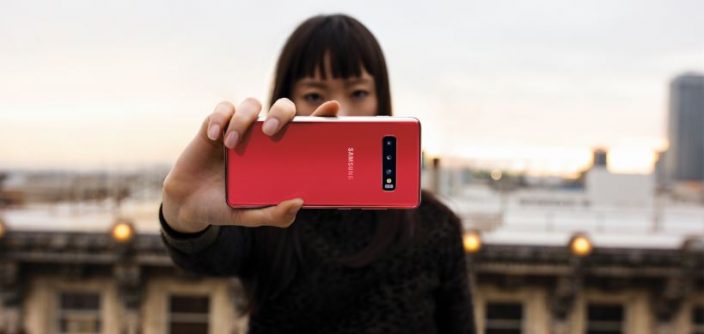 Galaxy-S10-Red-Cardinal-2.jpg