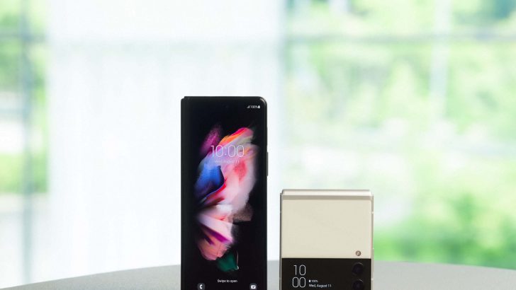 02_04-Q2B2_02_galaxyzfold3_5g_phantomblack_galaxyzflip3_5g_cream_L.jpg