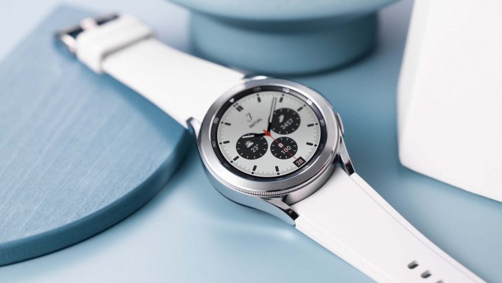 W_02_05-Wise-Product_02_galaxywatch4classic_silver_L.jpg