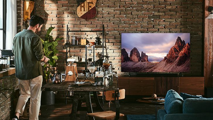 QLED-2020-TU7000-Lifestyle.jpg