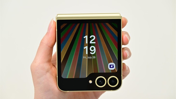 Galaxy Z Flip6 Olympic Edition: el unboxing del celular del podio