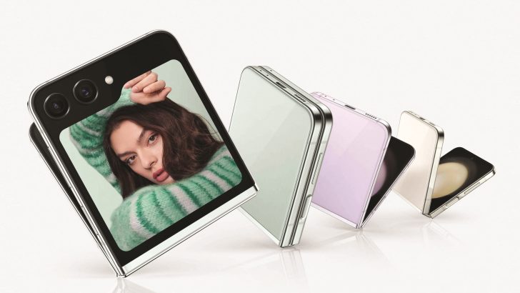 2024-IDEA_Silver_Galaxy-Z-Flip5.jpg