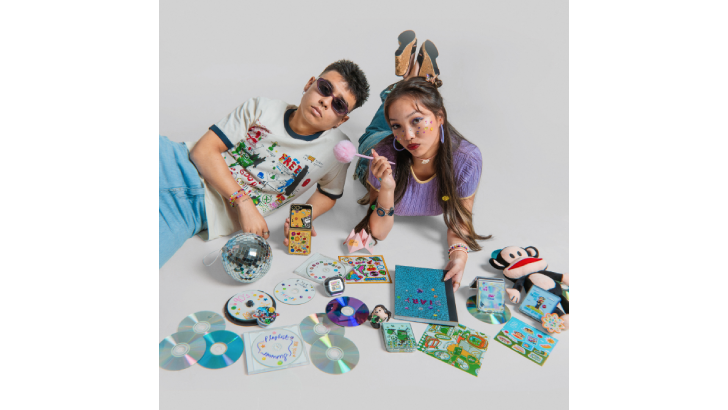 Relive Your Best Years with the Samsung Y2K 4eva Collection