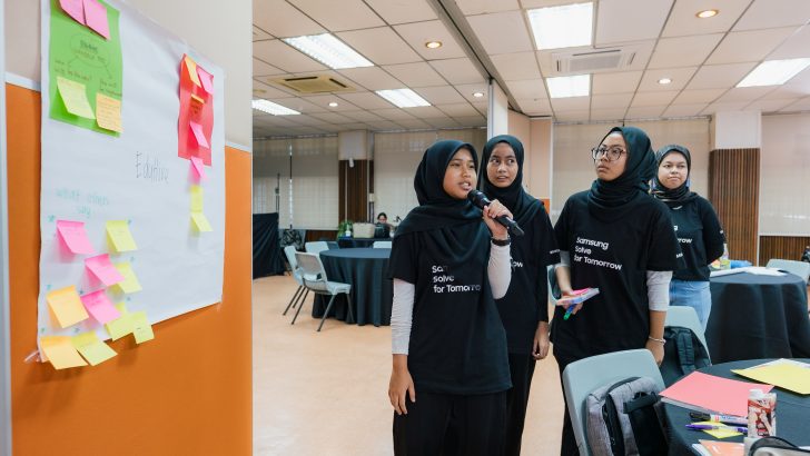 Photo-6_From-Ideas-to-Impact-Students-Sharpen-Solutions-at-SFT-2025-Design-Thinking-Workshop.jpg