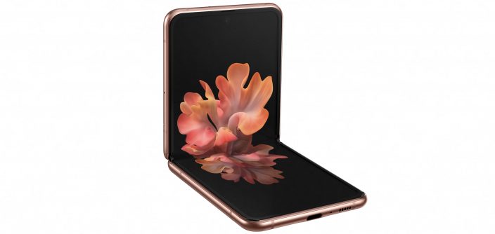 05_galaxyzflip5g_mystic_bronze_l30_table_top-1.jpg
