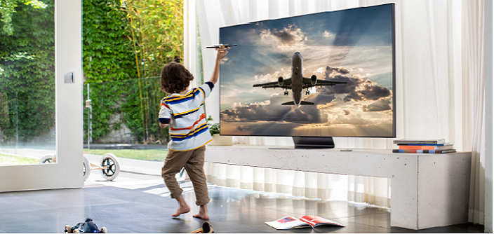 samsung-qled-q95T-lifestyle