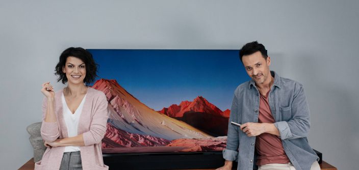 Samsung-sztuka-obsługi-prowadzący.jpg