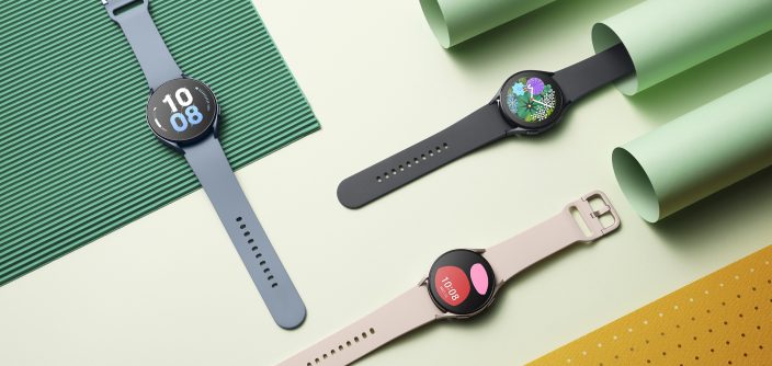 017_family_galaxy_watch5_graphite_pinkgold_sapphire.jpg