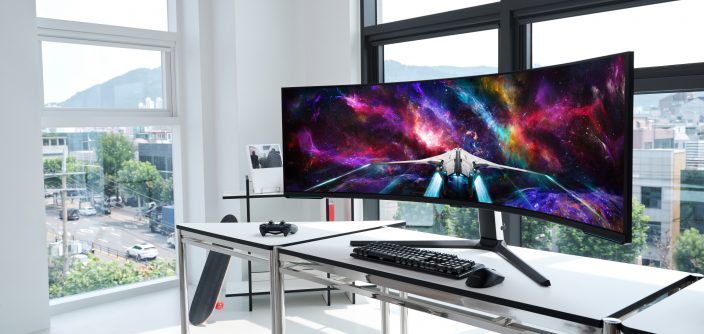 Dual-UHD-Gaming-Monitor_dl2.jpg