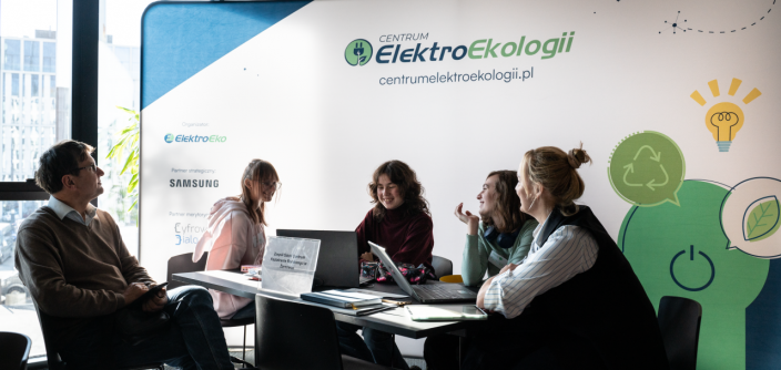 Centrum_ElektroEkologii_III_Hackaton-10-of-26.png