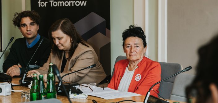 samsung-sejm-11.jpg