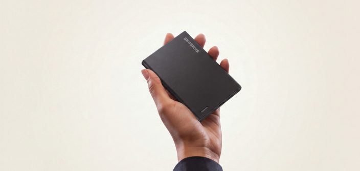 8-Samsung-Electronics-P7-Lifestyle-2.jpg