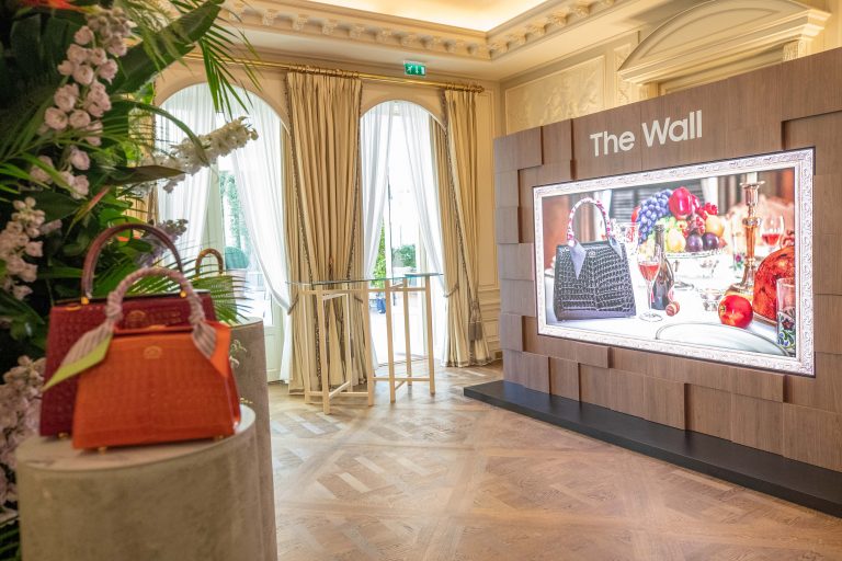 Samsung показала The Wall Luxury