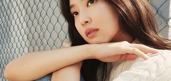 B-Cut_Galaxy-A_Jennie_10.jpg