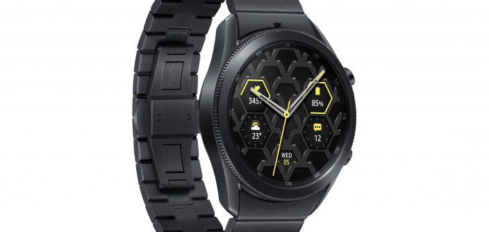 Galaxy-Watch3-Titanium_L-Perspective.jpg