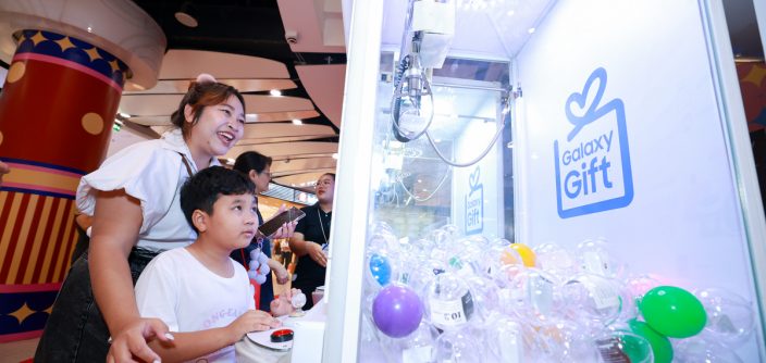 08-ซัมซุง-ปักหมุดแลนด์มาร์คใหม่-เทศกาลส่งท้ายปี-ในแคมเปญ-“Say-it-with-Galaxy”.jpg