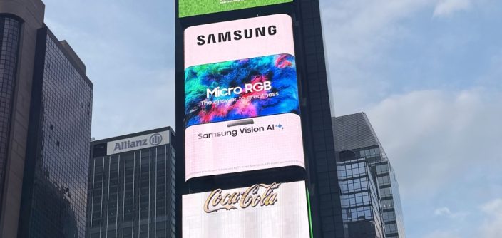 Samsung-TVs-and-Displays-Global-Landmark-Outdoor-Billboard-Campaigns-Micro-RGB_Main2.jpg