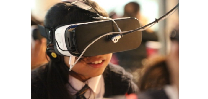 用 Gear VR 體驗身歷其境的虛擬實境 – Samsung Newsroom 台灣