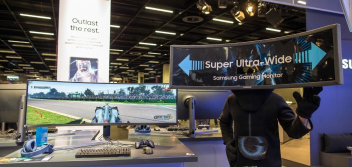 Samsung-booth-at-Gamescom-2018-2_CHG90.jpg