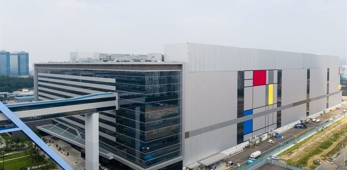 Samsung_Foundry-_Line_1.jpg