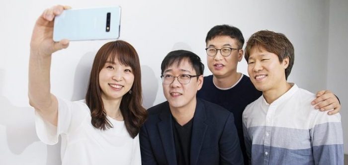 S10-Camera-Interview_main_1_F-768x4841