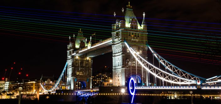 Samsung-The-Night-Reimagined-light-show-S9-and-S9.jpg