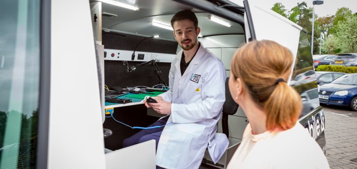 Samsung-Announces-Launch-of-New-Doorstep-Repair-Service-Further-Boosting-its-Level-of-Customer-Support-in-the-UK_1-e1525090167345.jpg