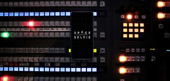 SpaceSelfie_BTS_2-1.jpg