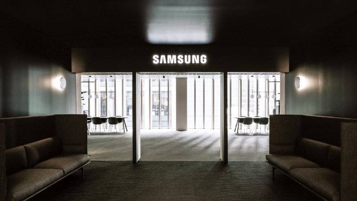 McLaren.Excell-Samsung-Lorenzo-Zandri.png